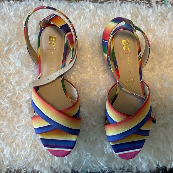🎉6xHP - Walking on Sunshine🎉 Born in California Rainbow Sandals 6.5M - Picture 6 of 7